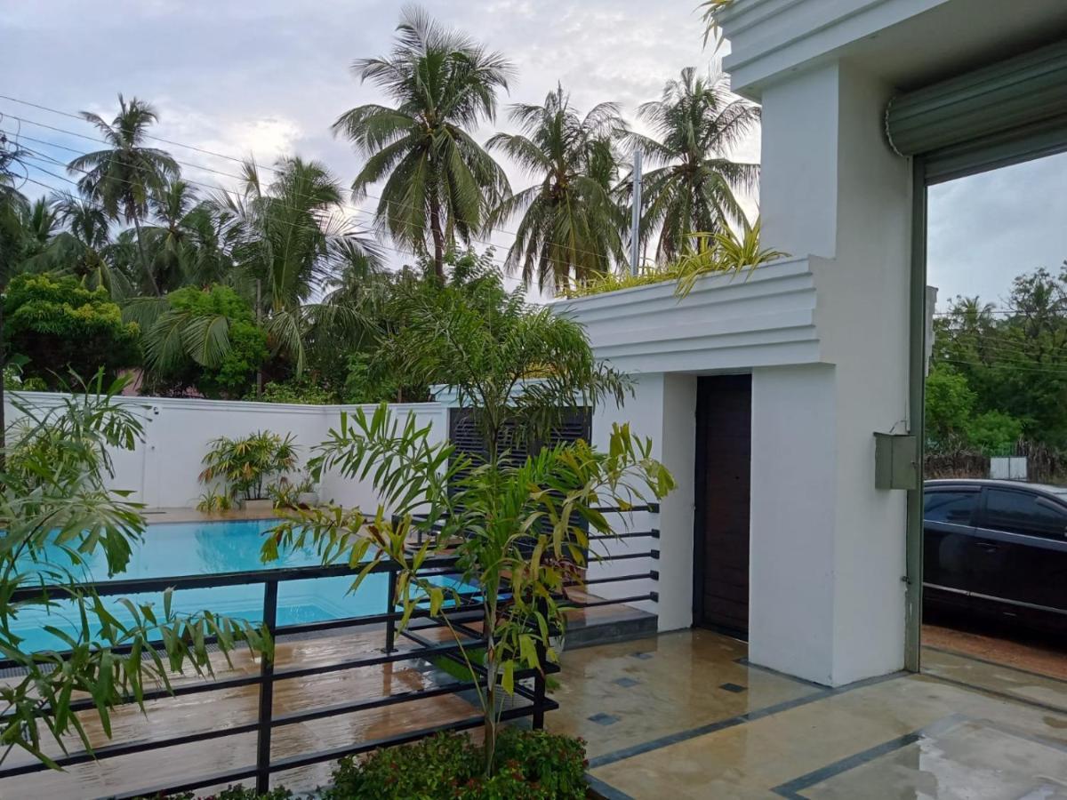 Ceylon Villa Nilaveli Тринкомали Экстерьер фото